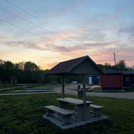 Womocamp Holzhuette 1 Hotel Saulkrasti Eksteriør billede