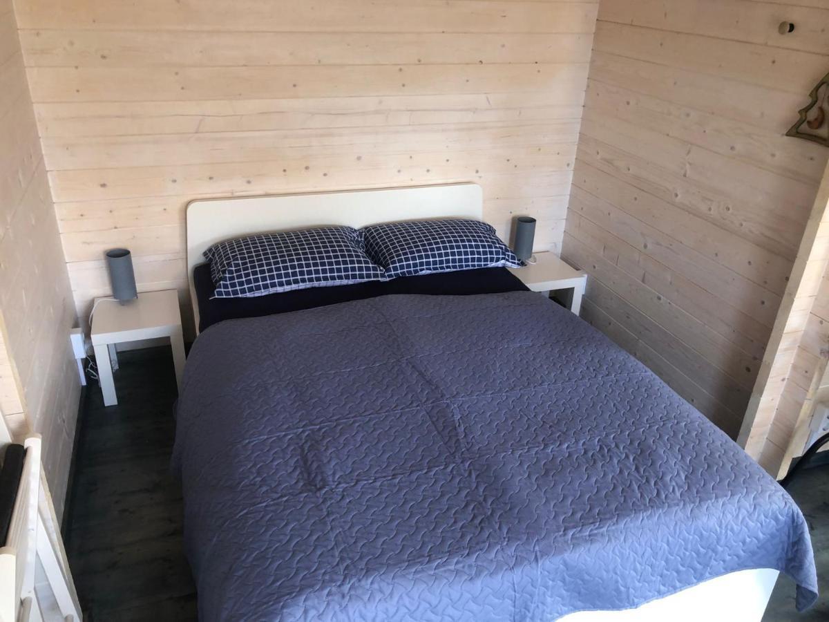 Womocamp Holzhuette 1 Hotel Saulkrasti Eksteriør billede